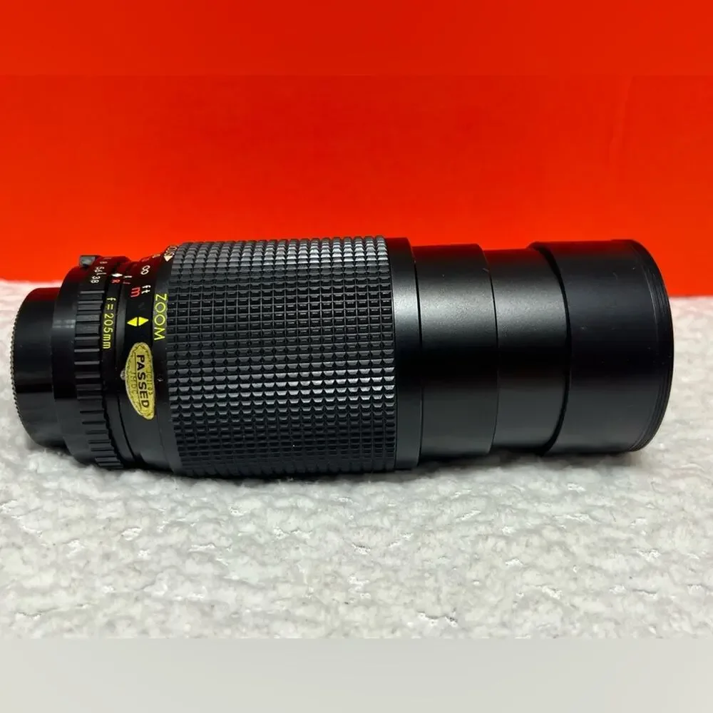 Vintage Sigma Promaster MC Auto Zoom camera lens80-205mm f/3.8